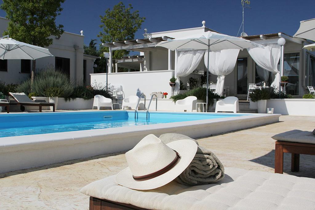 Hostal Relais Lali' Mottola Exterior foto